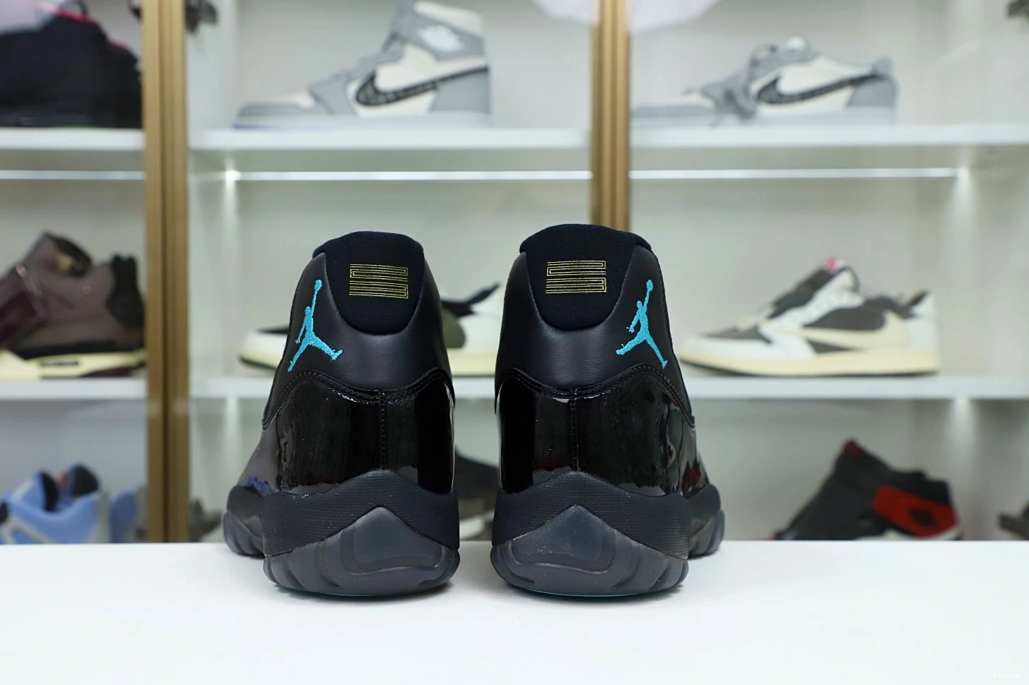 RETRO JORDAN GAMMA BLUE AIR 11 0911